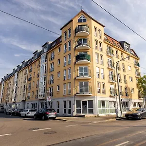 https://pineapple-apartments-dresden-mitte-ii.dresdenhotels.net
